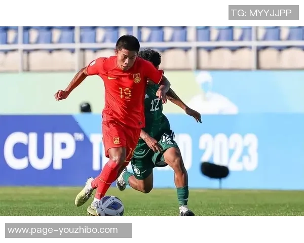 2019年鲁能与上港激战回顾:足球盛宴中的精彩瞬间与战术较量 2019年鲁能与上港激战回顾:足球盛宴中的精彩瞬间与战术较量